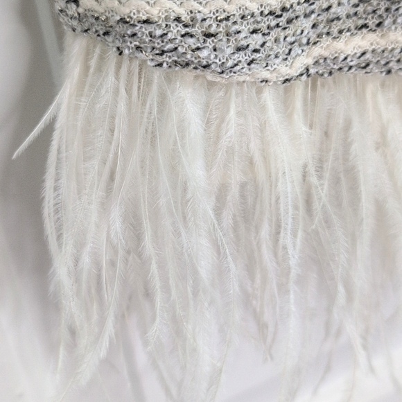 Anthropologie Deletta Feather Trim Boucle Knit Sweater Short Sleeve Lined LP - Picture 9 of 15
